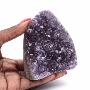 Kleine Amethyst-Druse – Elegante Dekoration
