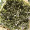 Grüne Epidotkristalle auf einer Matrix aus dem Hohen Atlas - 6