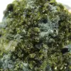 Grüne Epidotkristalle aus Marokko auf Wirtsgestein - 6