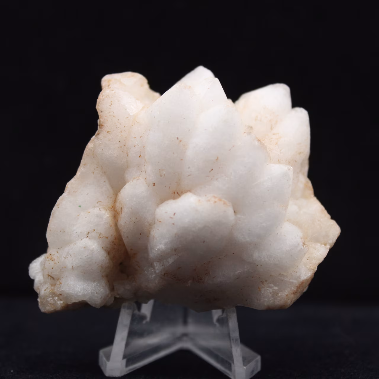 Marokkanischer Blumenquarz mit länglichen Kristallen