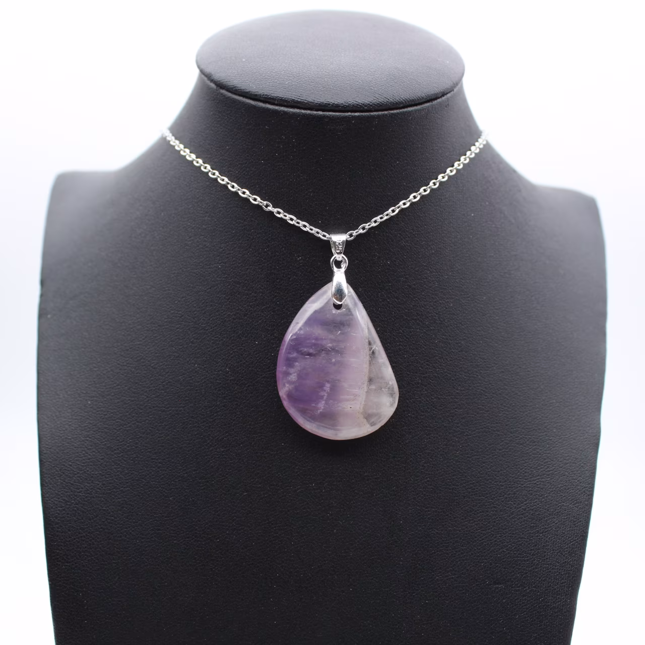 Amethyst-Anhänger – Majestät der Mineralien