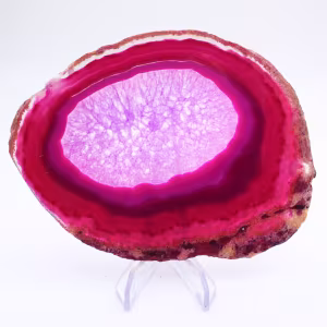 Dekorative Scheibe aus gefärbtem rosa Achat