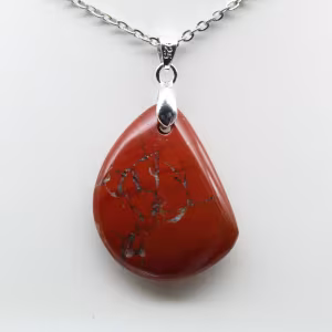 Authentischer roter Jaspis aus Madagaskar