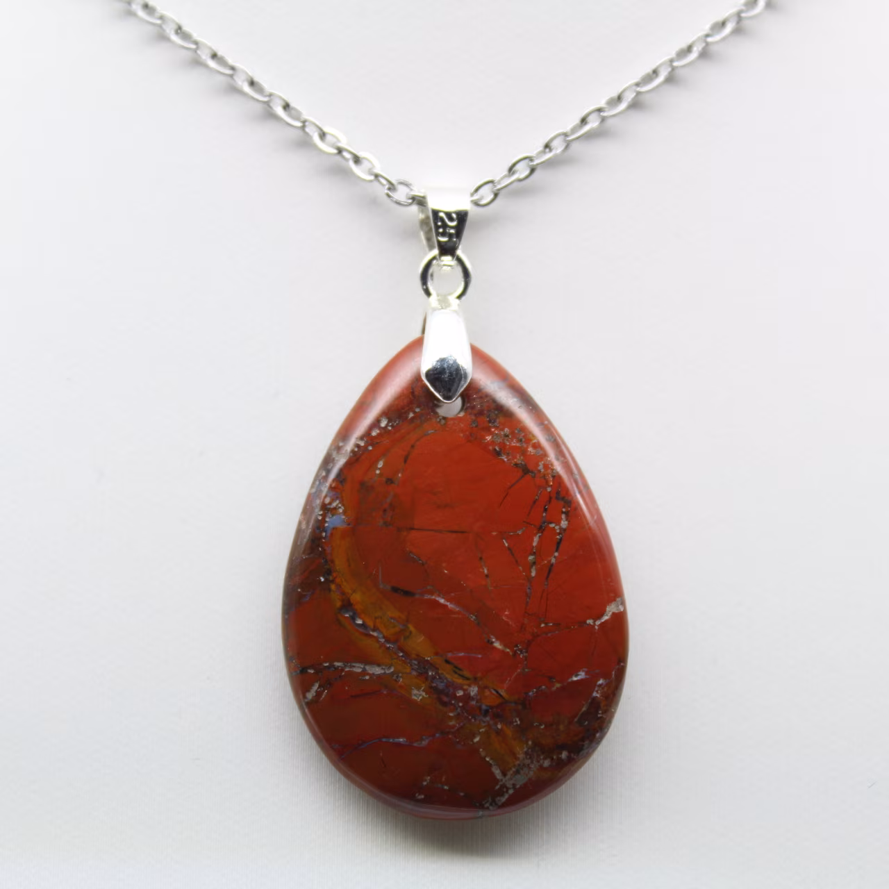 Echter roter Jaspis aus Madagaskar