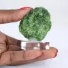 Rohes Chromediopsid auf Trägermaterial, grünes Silikat aus Finnland, 60 g - 1