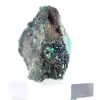 Rohe Brochantitkristalle auf Ganggestein aus Chile auf Grund - 3