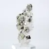 Pyrit aus Peru in oktaedrischen Formen – Sammlermineral auf einem Sockel - 3