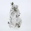Pyrit aus Peru in oktaedrischen Formen – Sammlermineral auf einem Sockel - 5