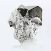 Oktaedrische Pyritkristalle, Eisensulfid aus Peru - 0