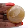 Gelber Quarz-Trommelstein aus Madagaskar für die Mineralienvitrine - 2