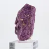 Roher portugiesischer Purpurit – Mineralogisches Exemplar auf Sockel - 2
