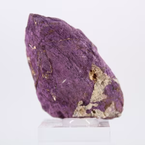 Roher portugiesischer Purpurit – Mineralogisches Exemplar auf Sockel