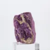 Roher Purpurit aus Portugal – Violettes Exemplar auf Sockel - 2